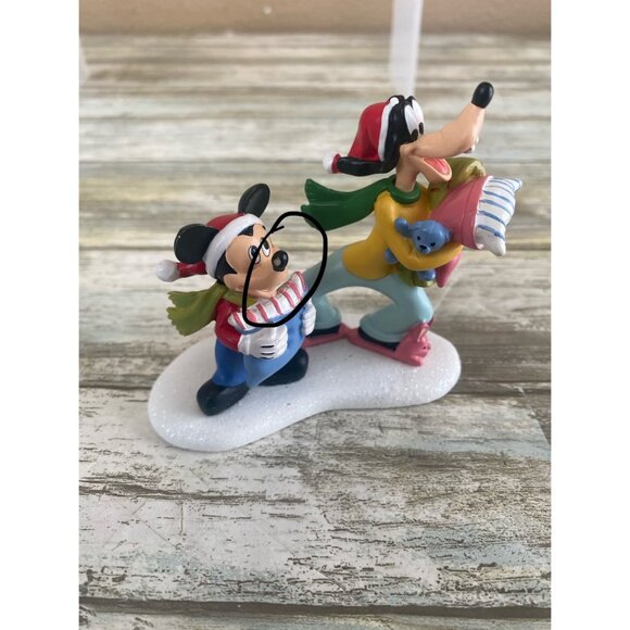 Disney Dept 56 “Stayover Goofy” Mickey & Goofy Christmas Accessory Figurine 2010 - Picture 11 of 11